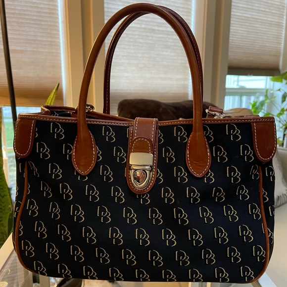 Dooney & Bourke Signature handbag purse - Picture 2 of 8